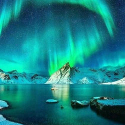 Amazing Polar Lights Paint by Diamonds
